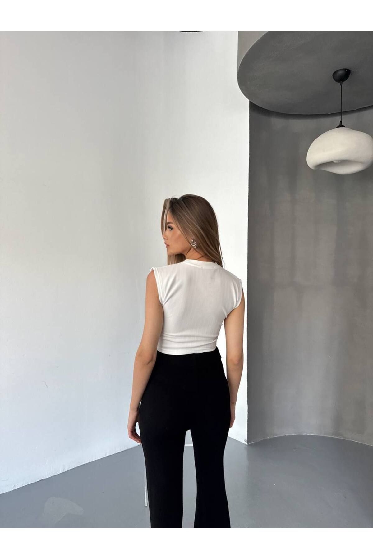 Ottoman Kumaş Bisiklet Yaka Serpme Taşlı Kadın Crop Bluz